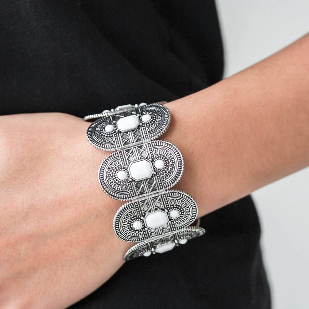 Paparazzi Jewelry - Turn Up The TROPICAL Heat - White Bracelet - Vintage